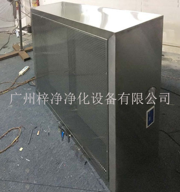 百級層流罩制作現(xiàn)場實拍圖 百級層流罩制作現(xiàn)場實拍圖