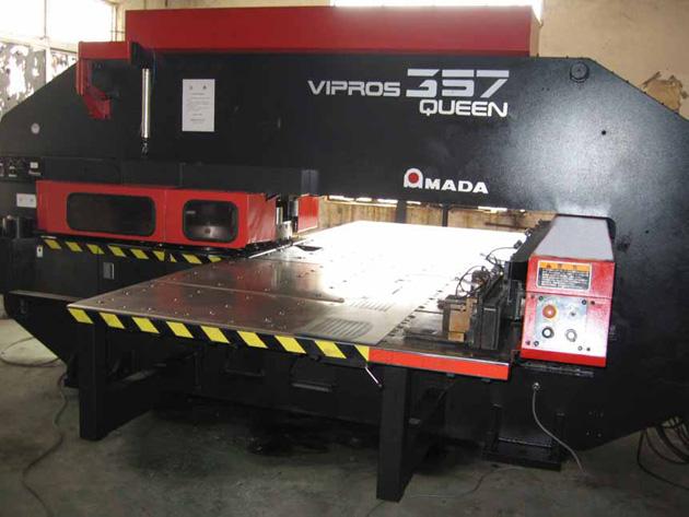 FFU空氣凈化設備采用進口AMADA數控沖床 FFU空氣凈化設備采用進口AMADA數控沖床